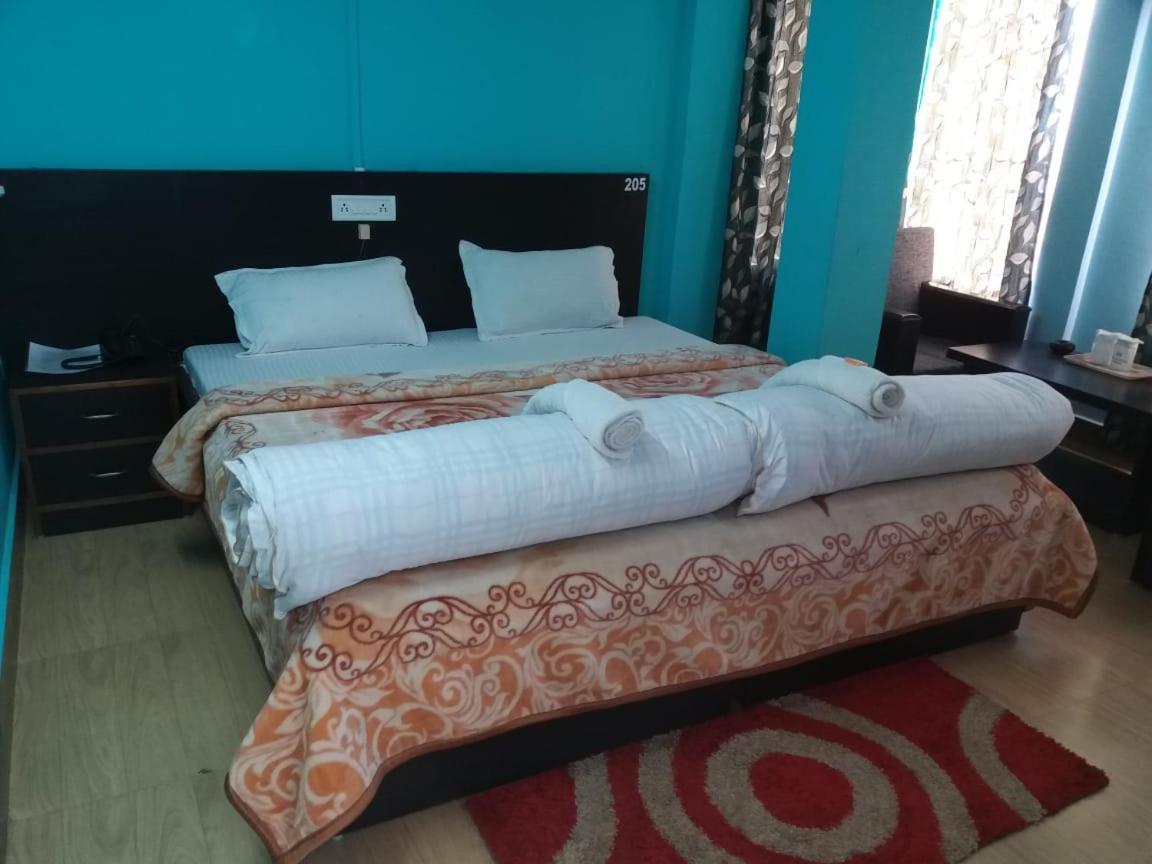 Vamoose Buddha Hotel Tawang Luaran gambar